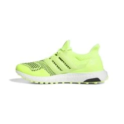 ULTRABOOST GOLF -Fashion Starts Shop IE2136 5 FOOTWEAR Photography SideMedialCenterView white