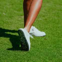 VACAY -Fashion Starts Shop white 3